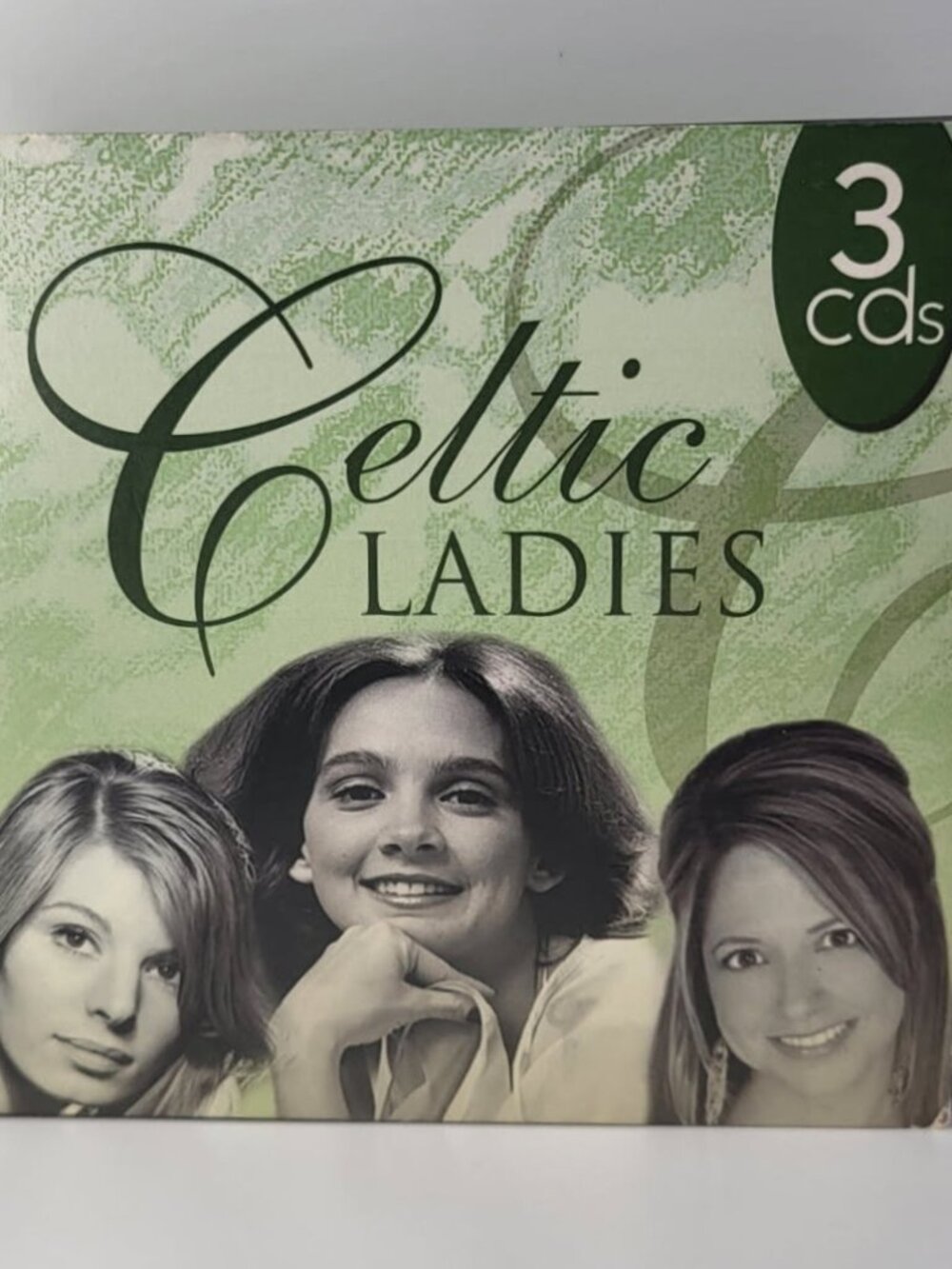 Celtic Ladies 3CD Box Set: 30 Tracks - Compilation Vocal Celtic Music Collection